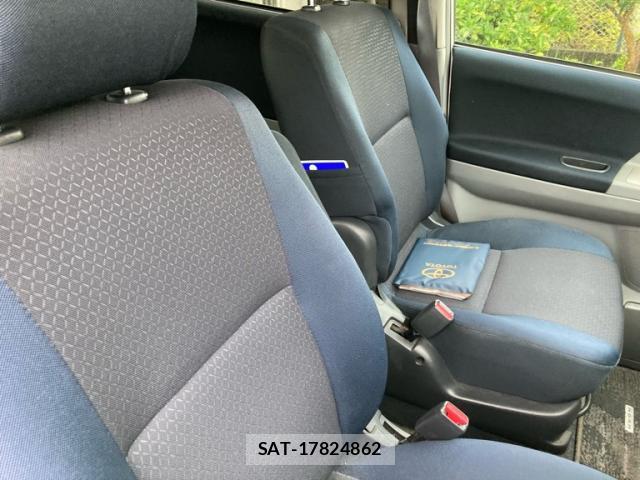 Toyota NOAH 2006-08 8813562-10