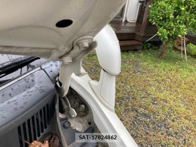 Toyota NOAH 2006-08 8813562-17