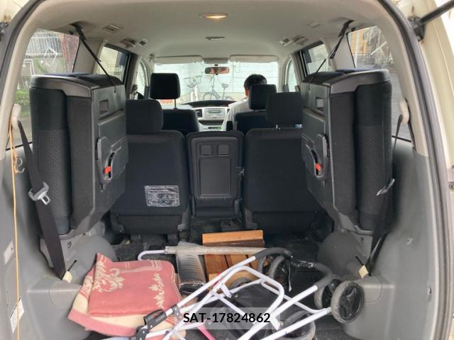 Toyota NOAH 2006-08 8813562-5