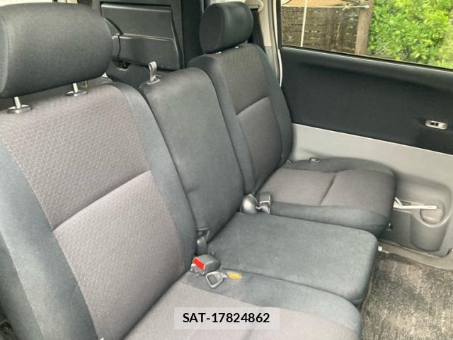Toyota NOAH 2006-08 8813562-6