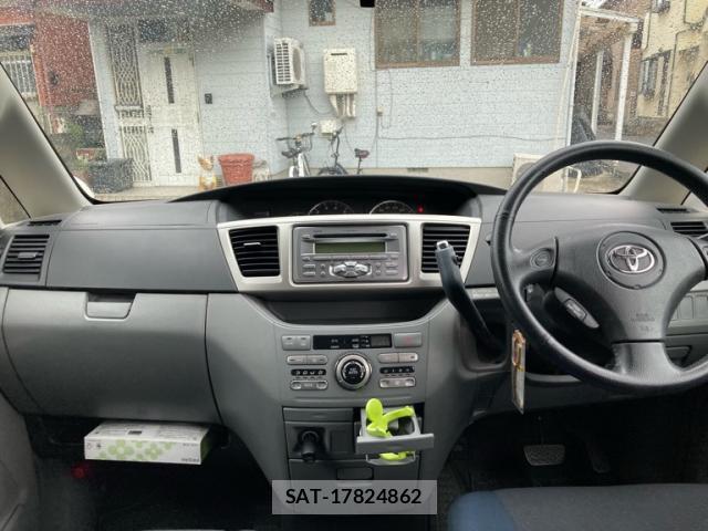 Toyota NOAH 2006-08 8813562-7