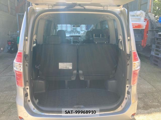 Toyota NOAH 2009-07 8813646-10