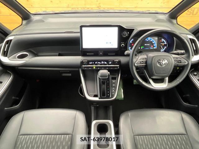Toyota NOAH 2024-02 8813688-1