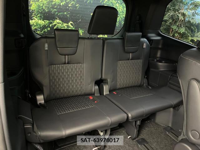 Toyota NOAH 2024-02 8813688-10