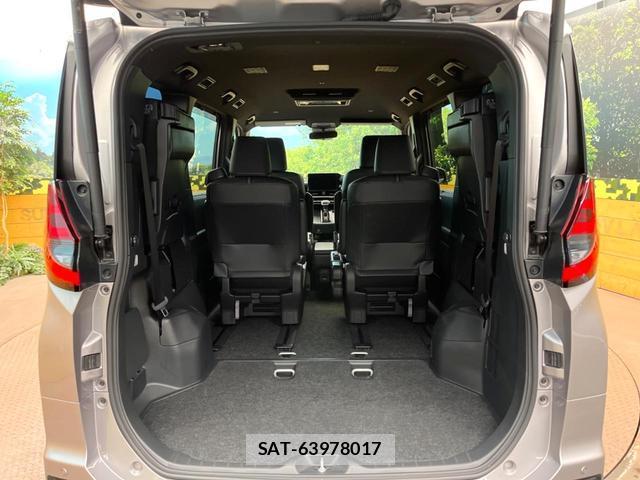 Toyota NOAH 2024-02 8813688-11