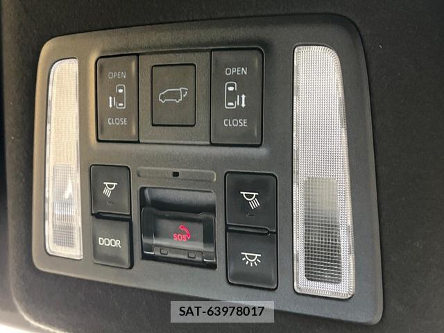 Toyota NOAH 2024-02 8813688-5