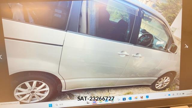 Toyota NOAH 2003-10 8813861-6