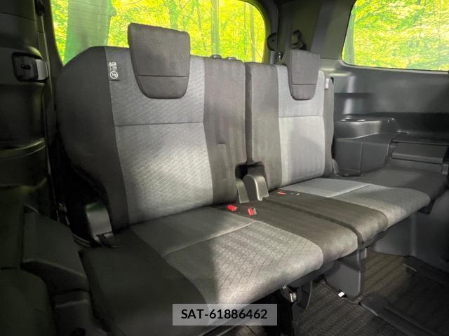 Toyota NOAH 2026-02 8814062-9