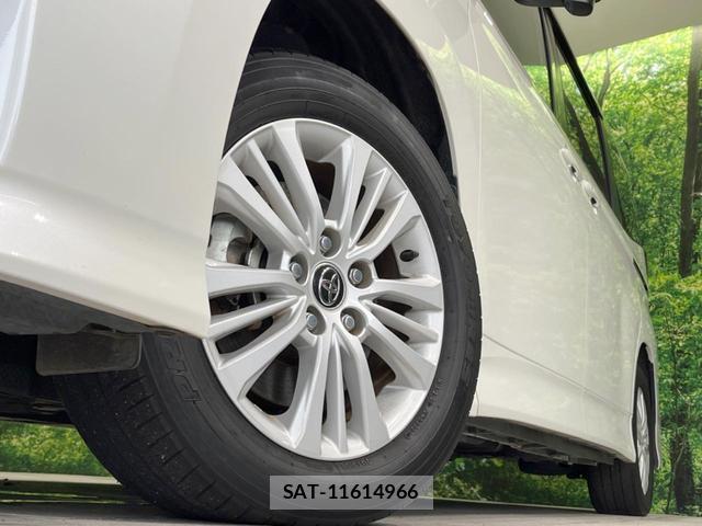 Toyota NOAH 2023-10 8814141-13
