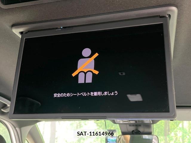 Toyota NOAH 2023-10 8814141-4