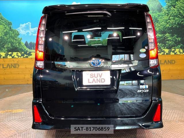 Toyota NOAH 2016-11 8814147-15
