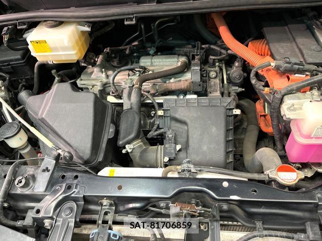 Toyota NOAH 2016-11 8814147-18
