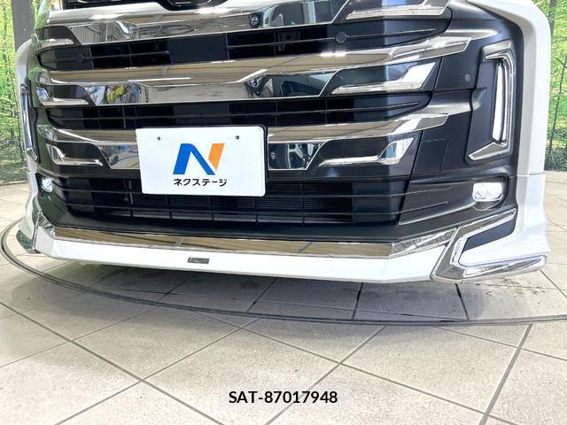 Toyota NOAH 2024-02 8814296-1