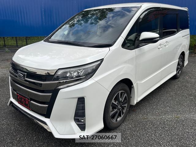 Toyota NOAH 2017-09 8814526-1