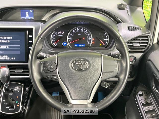 Toyota NOAH 2016-11 8814604-11