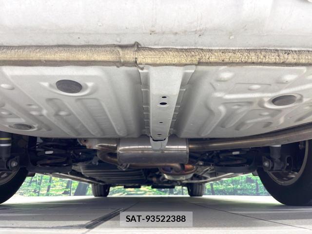 Toyota NOAH 2016-11 8814604-19
