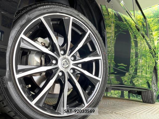 Toyota NOAH 2024-07 8814688-13