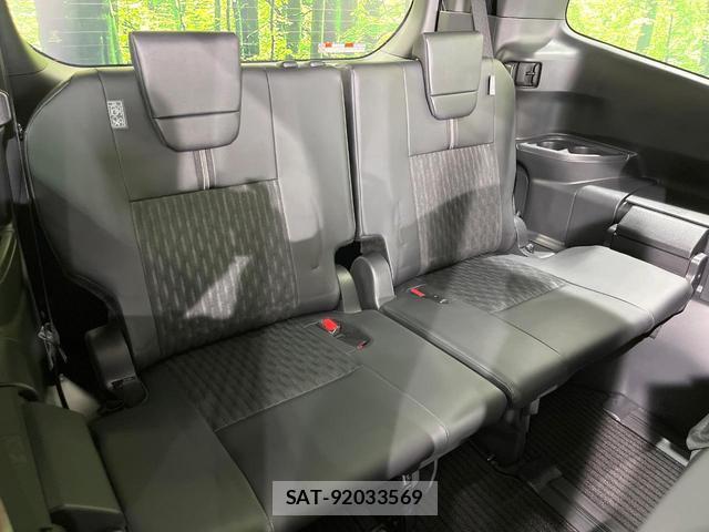Toyota NOAH 2024-07 8814688-9