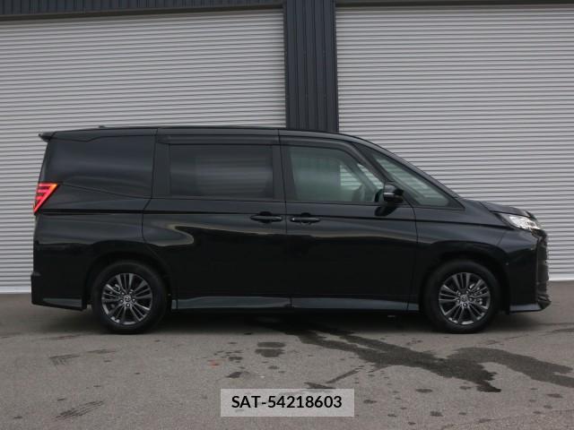 Toyota NOAH 2025-12 8814809-3
