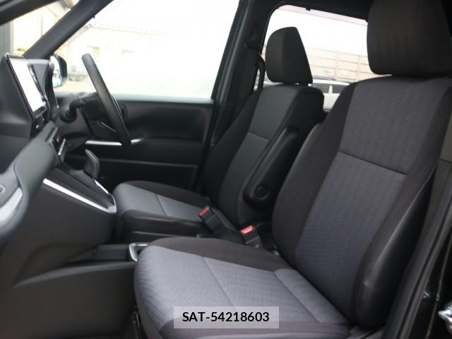 Toyota NOAH 2025-12 8814809-5