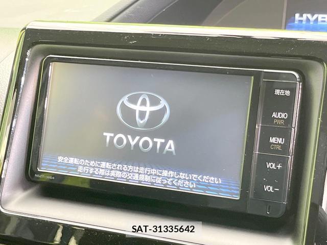 Toyota NOAH 2015-04 8814840-4