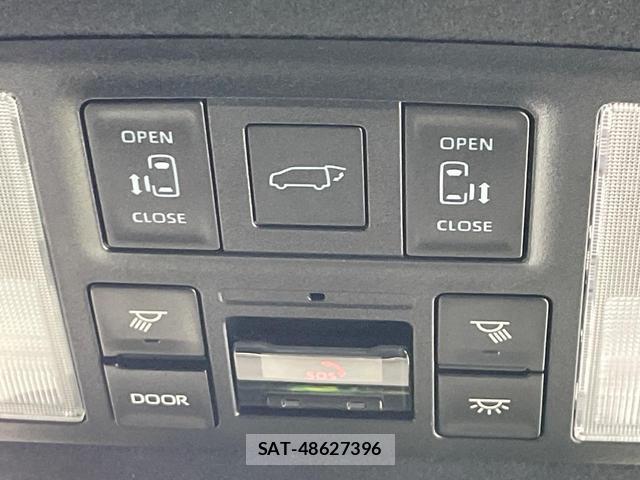 Toyota NOAH 2023-04 8814886-3