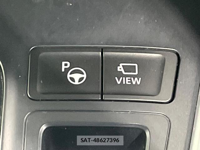 Toyota NOAH 2023-04 8814886-4