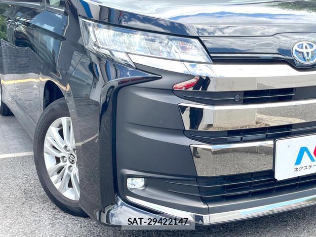 Toyota NOAH 2022-04 8814935-13