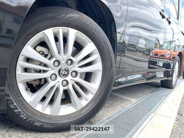 Toyota NOAH 2022-04 8814935-14