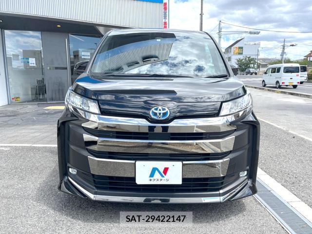 Toyota NOAH 2022-04 8814935-15