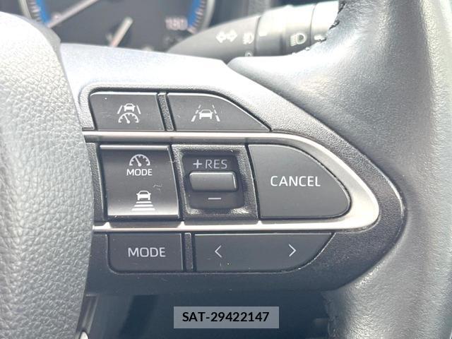 Toyota NOAH 2022-04 8814935-5
