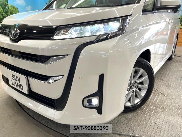 Toyota NOAH 2023-05 8815079-11