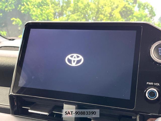 Toyota NOAH 2023-05 8815079-2
