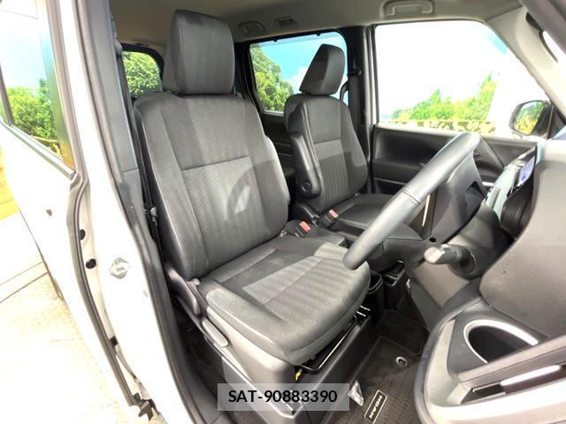 Toyota NOAH 2023-05 8815079-7