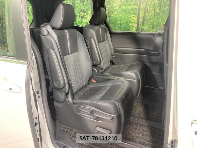 Toyota NOAH 2023-08 8815150-8