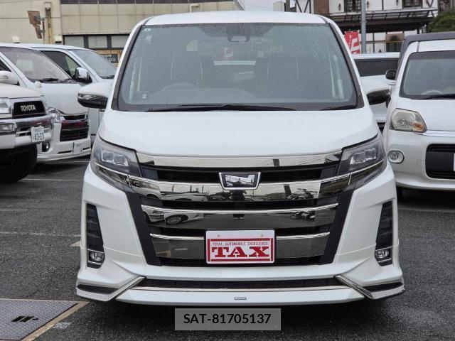 Toyota NOAH 2017-09 8815170-4