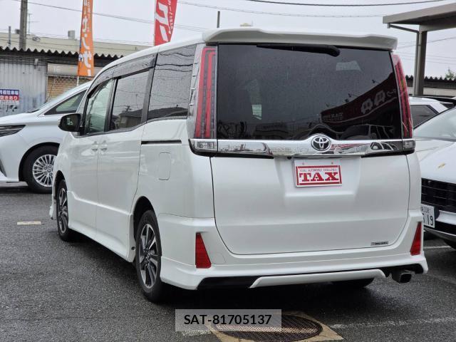 Toyota NOAH 2017-09 8815170-8
