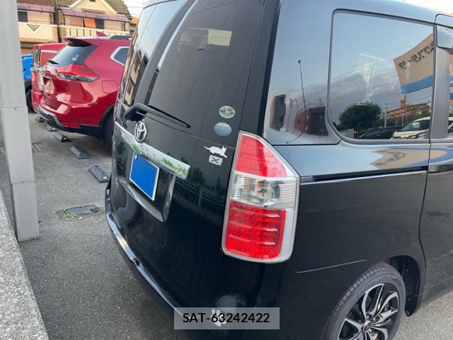Toyota NOAH 2007-11 8815224-13