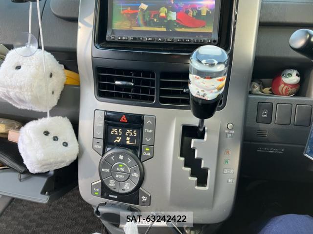 Toyota NOAH 2007-11 8815224-16