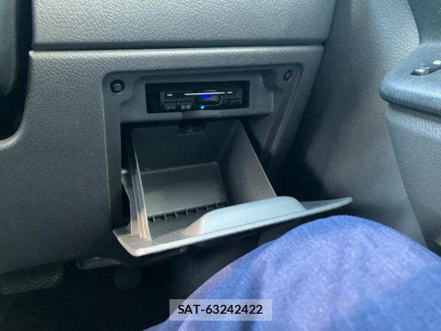 Toyota NOAH 2007-11 8815224-18
