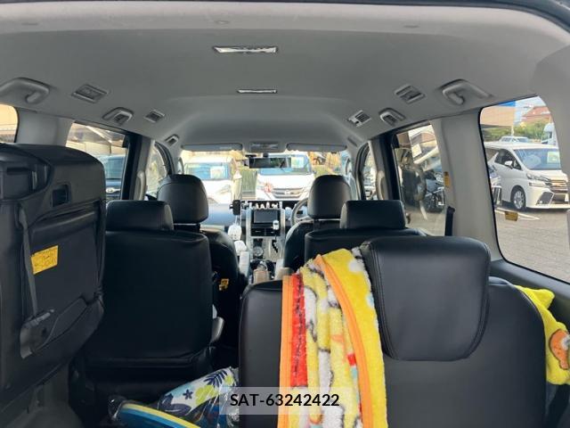 Toyota NOAH 2007-11 8815224-8