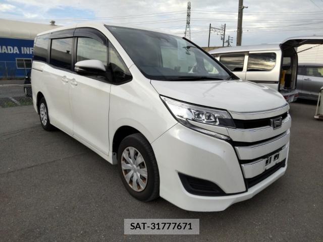 Toyota NOAH 2021-09 8815346-1