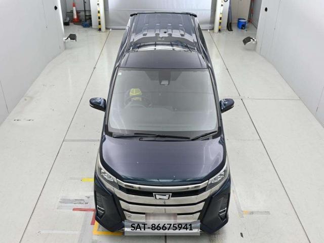 Toyota NOAH 2017-09 8815642-10