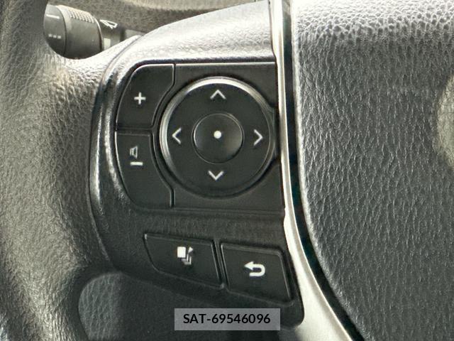 Toyota NOAH 2021-07 8815699-18
