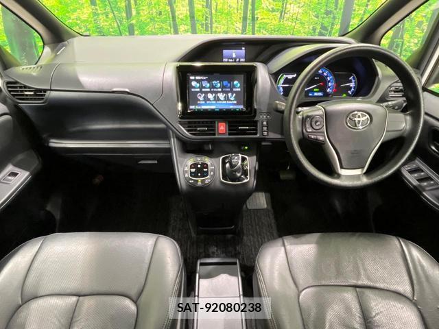 Toyota NOAH 2014-02 8815798-1