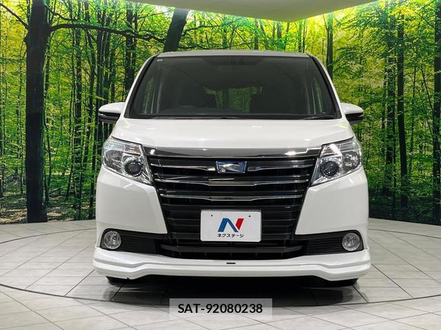 Toyota NOAH 2014-02 8815798-14