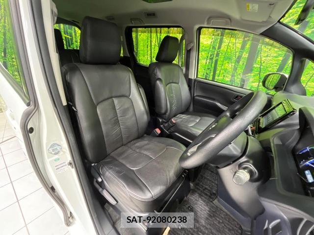 Toyota NOAH 2014-02 8815798-7