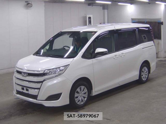 Toyota NOAH 2021-07 8815970-3