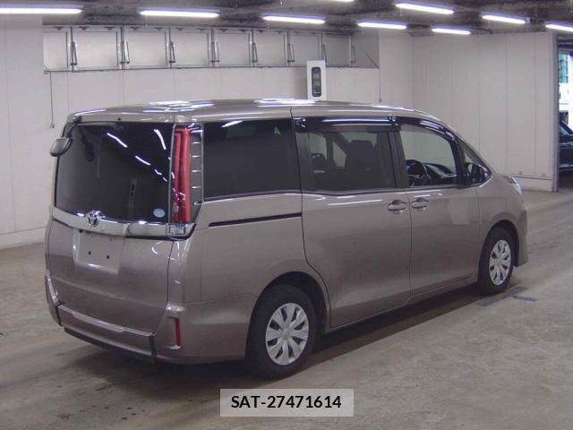 Toyota NOAH 2020-01 8815977-1