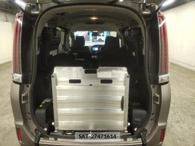 Toyota NOAH 2020-01 8815977-5